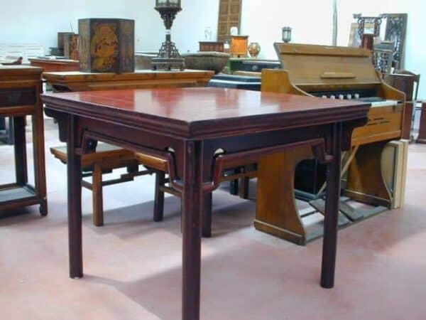Antico-tavolo-cinese-laccato-rosso_1