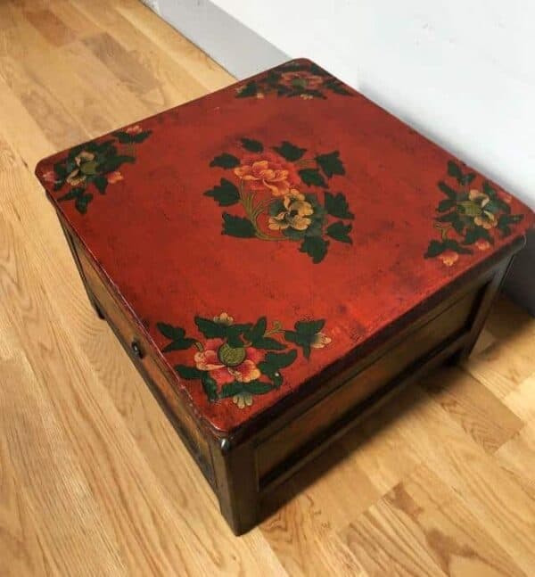 Tavolino-tibet-interamente-decorato-1-cassetto