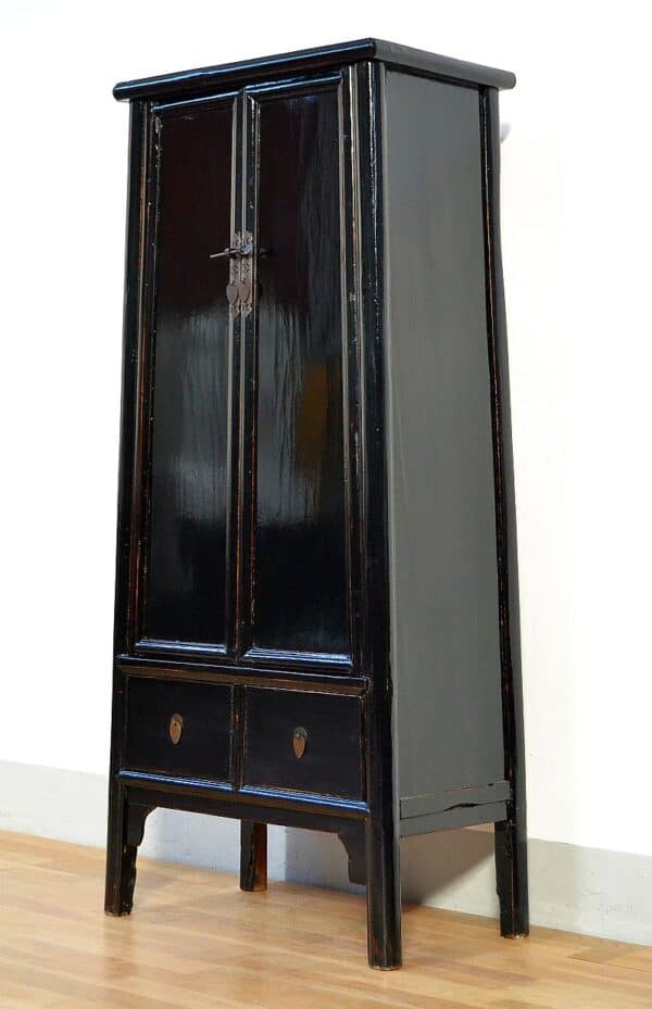 armadio-cinese-antico-in-lacca-nera-decapata