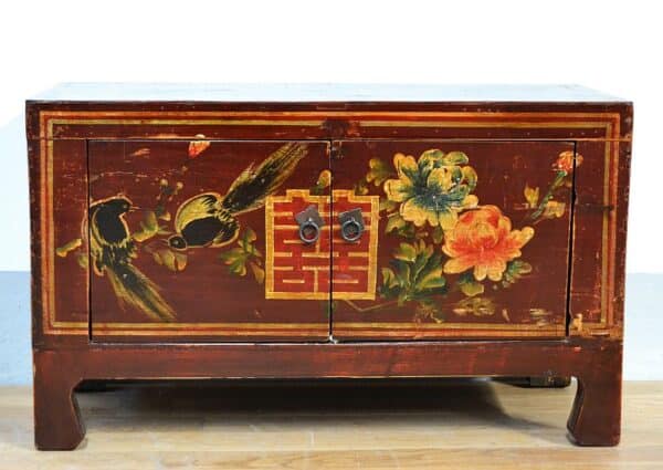 mobiletto-cinese-1910-decorato-in-olmo-massello