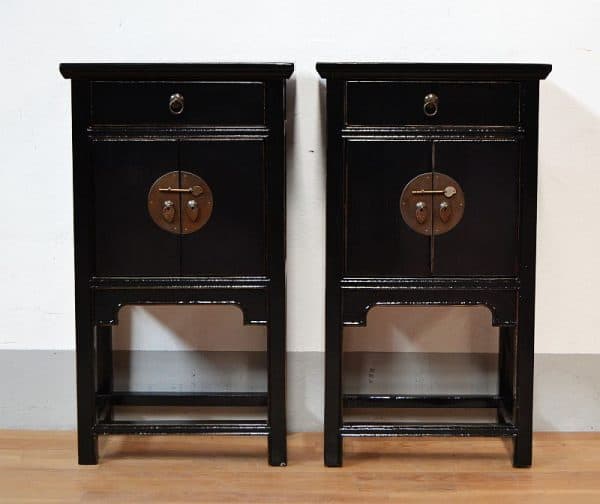 comodini-cinesi-laccati-neri-stile-ming