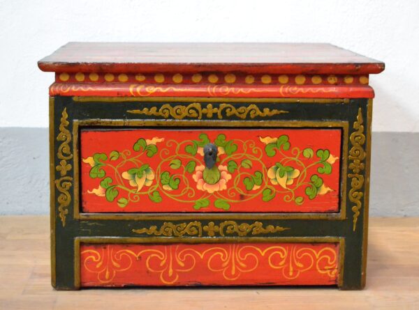 tavolino-tibet-con-decori-floreali-policromi