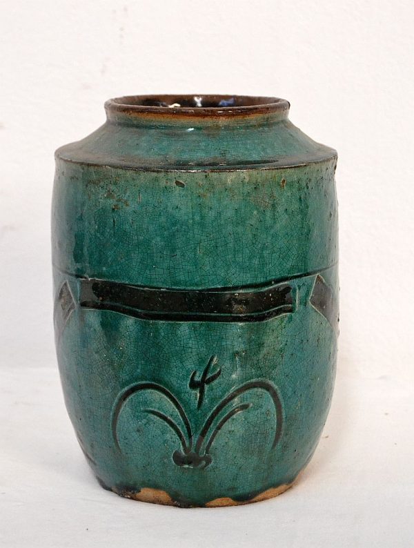 vaso-cinese-in-gres-verde-con-decoro-1880