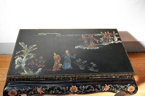 tavolo-cinese-in-lacca-nera-e-decori-policromi-shanxi