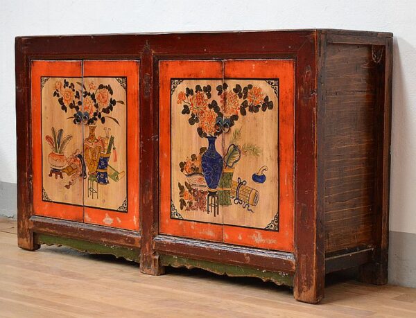 mobile-etnico-mongolia-con-sportelli-decorati-1920