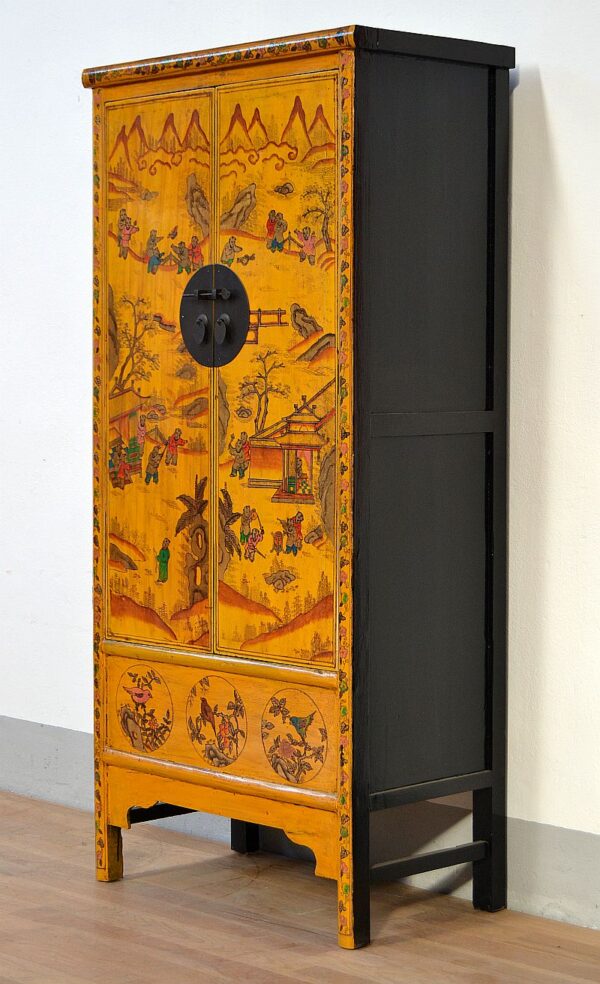 armadio-cinese-lacca-gialla-shanxy-dipinti-in-oro-copia